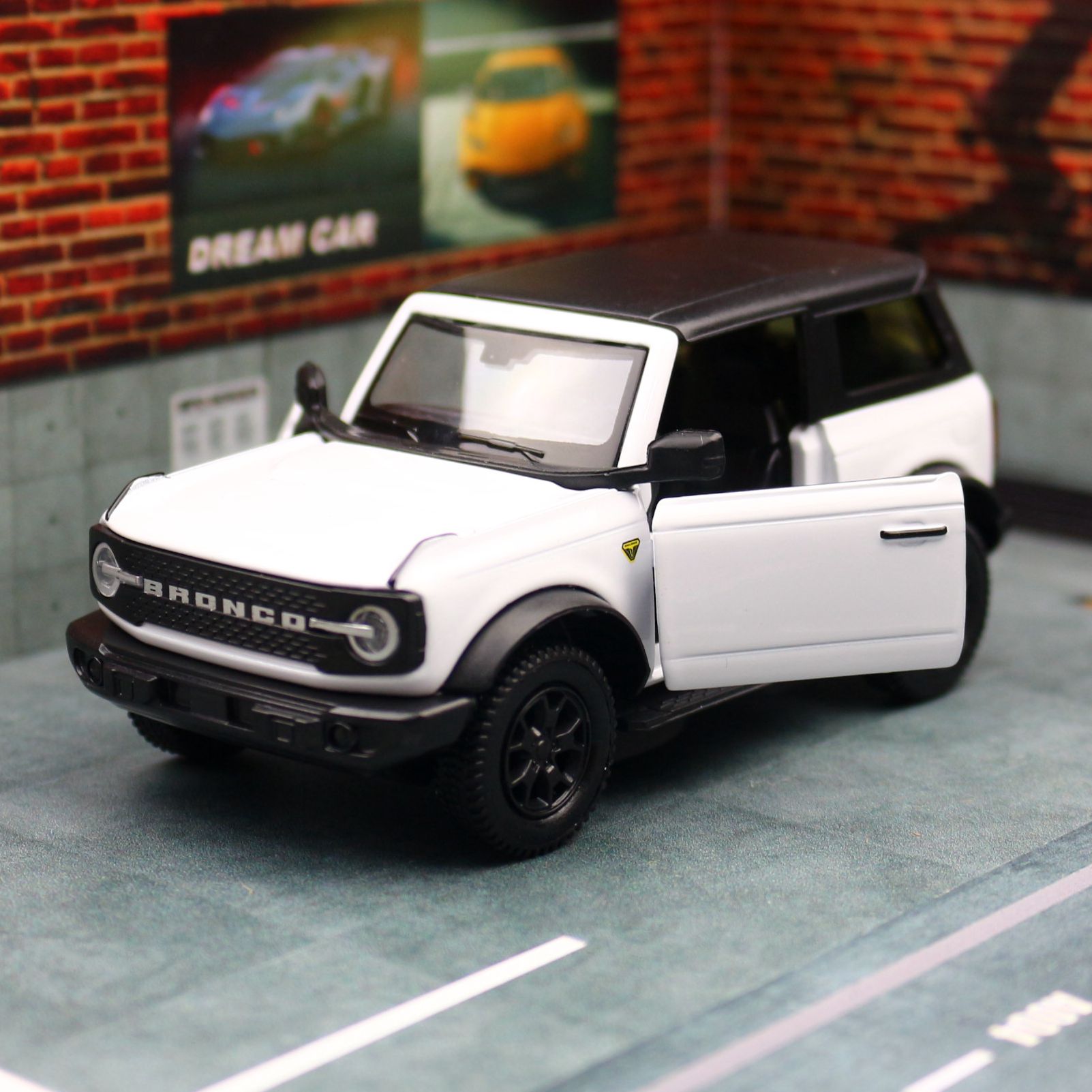 1/36 Ford Bronco SUV Off-Road  - Kids Toys Reviews review and price
